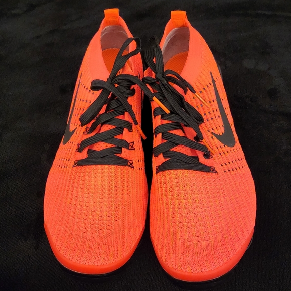 Men Nike Vapormax Flynit 3 sneakers - Picture 2 of 6